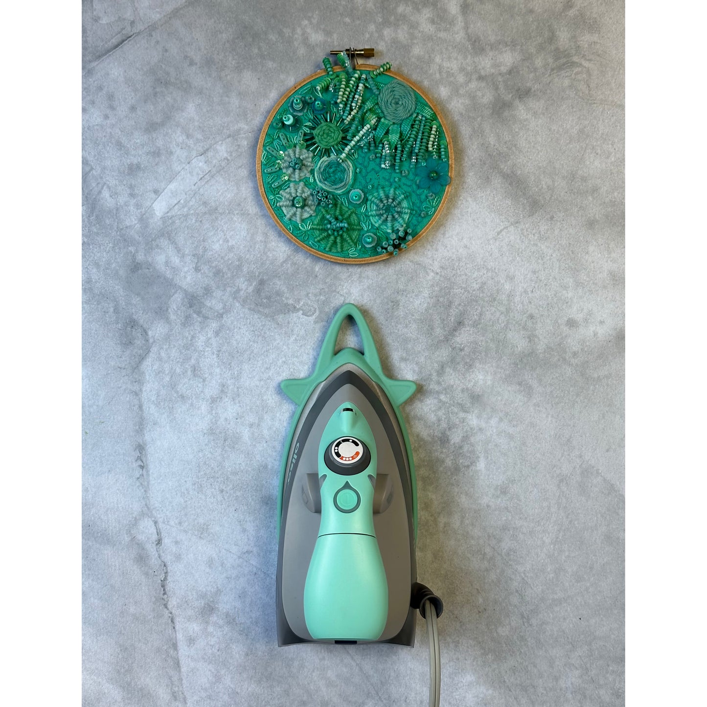 Oliso M3Pro Mini Project Iron – Compact Size Steam Iron with LED Light for Textiles, Clothes, Sewing, Quilting and Crafts