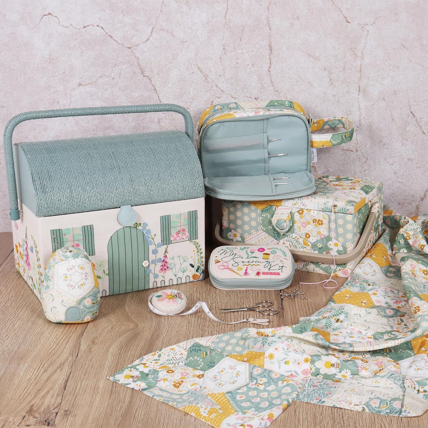 Hobby Gift Sewing Box (M) Patchwork Bee