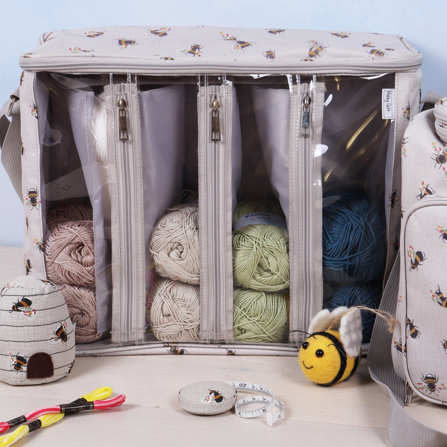 Hobby Gift Knitting Bag with Yarn Storage: Bee