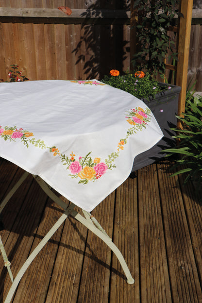 Trimits Printed Cross Stitch Kit: Tablecloth: Floral Bouquet