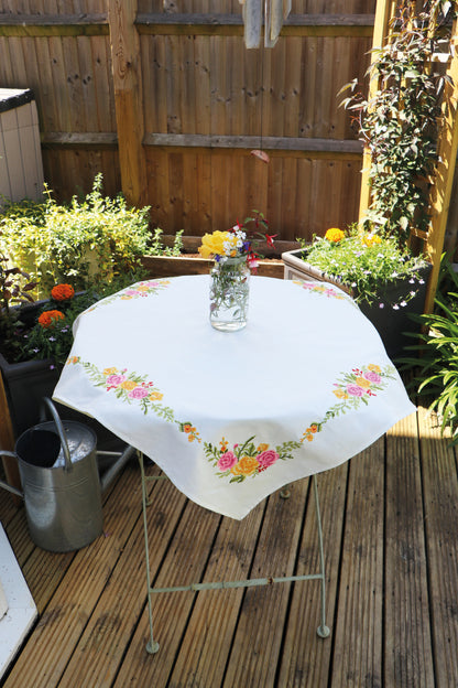 Trimits Printed Cross Stitch Kit: Tablecloth: Floral Bouquet