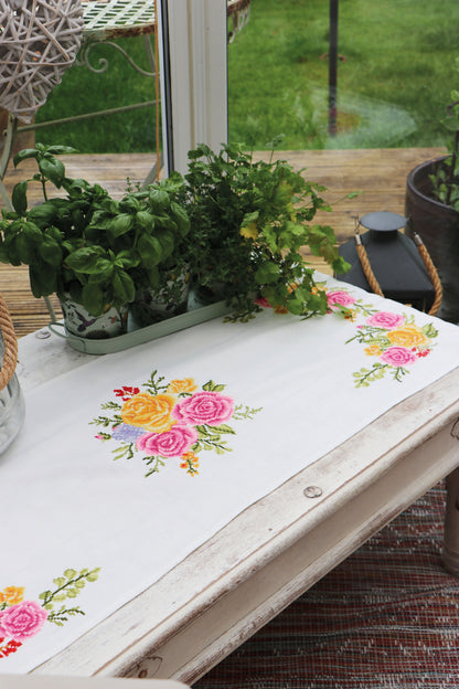 Trimits Printed Cross Stitch Kit Table Runner: Floral Bouquet