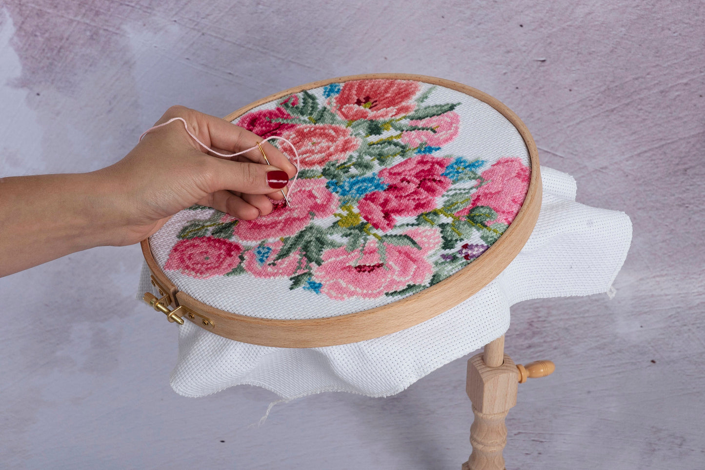 Milward Embroidery Hoop with Hinge Beech Wood 25.5cm